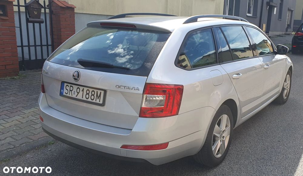 Skoda Octavia 1.6 TDI Ambition - 2