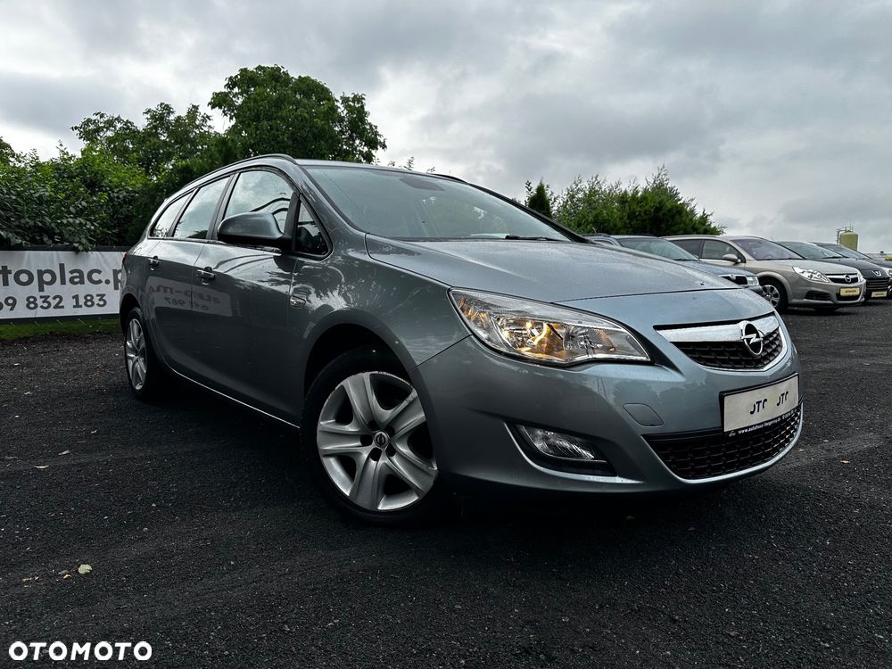 Opel Astra 1.4 150 Jahre - 5