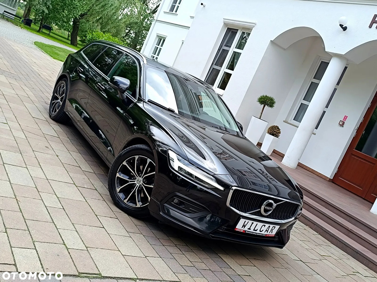 Volvo V60 D3 Momentum Pro - 2