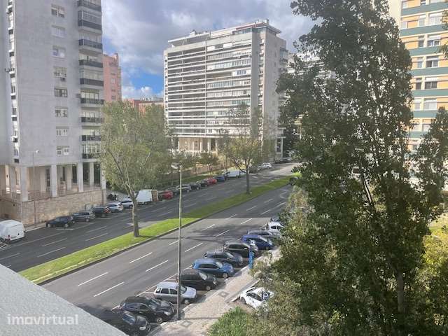 Apartamento T3 |Av.  EUA | Lisboa - Grande imagem: 2/8