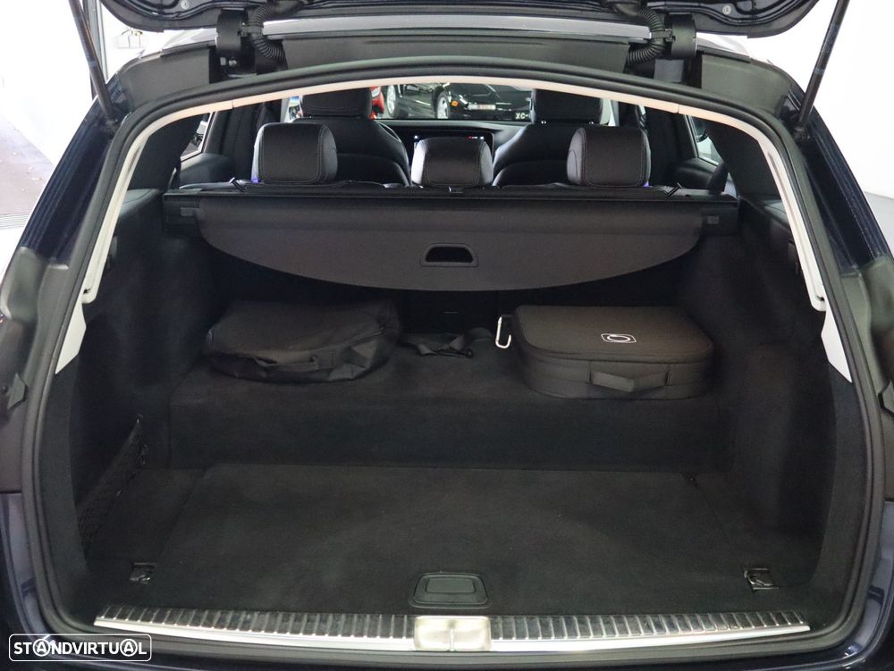 Mercedes-Benz E 300 de Exclusive Line - 30
