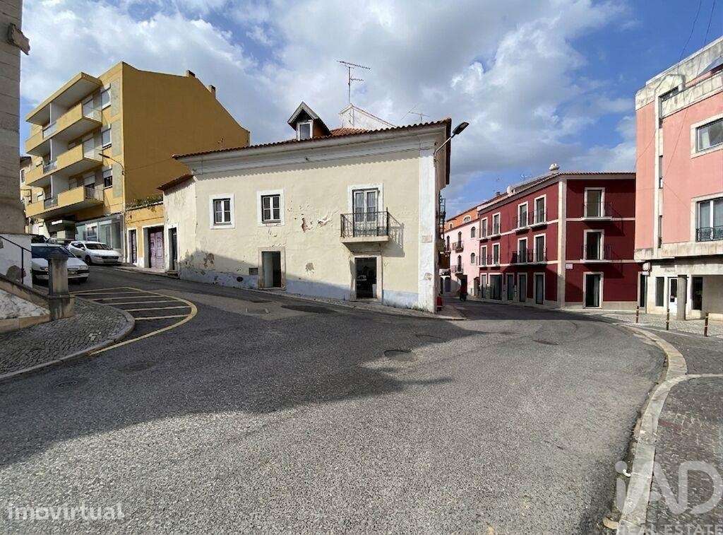 Ateliê T4 em Alcobaça e Vestiaria - Grande imagem: 4/40