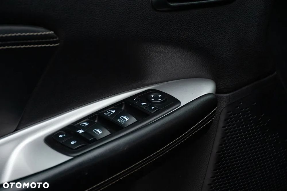 Fiat Freemont 2.0 Multijet 16V DPF Automatik Allrad Lounge - 34