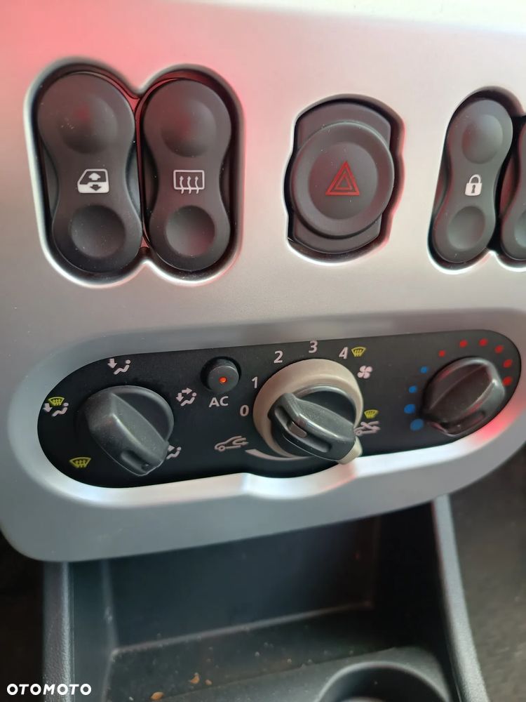 Dacia Sandero 1.4 Ambiance - 12