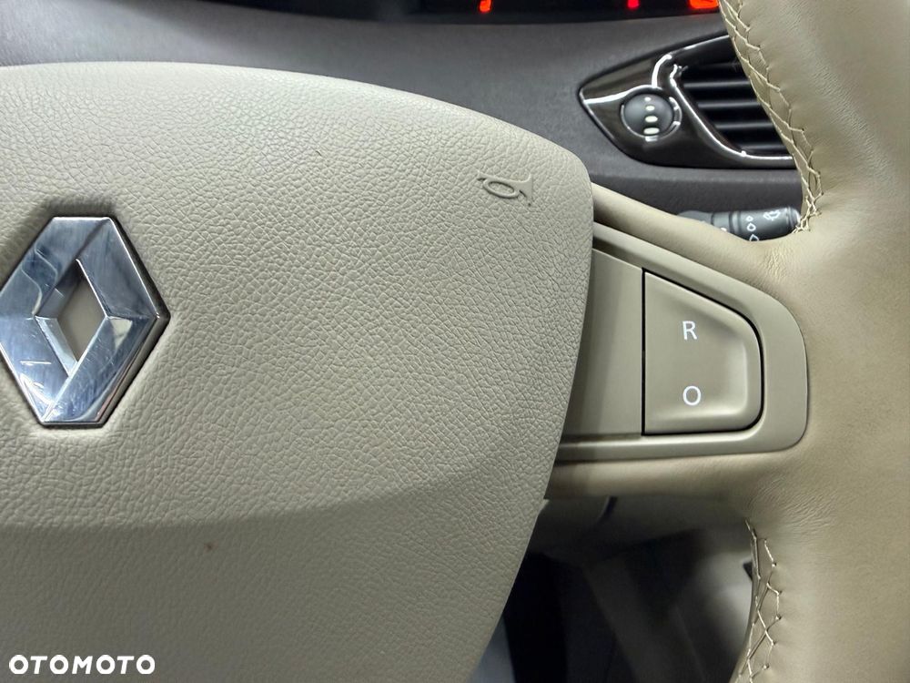 Renault Scenic Energy dCi 130 Start & Stop Bose Edition - 16