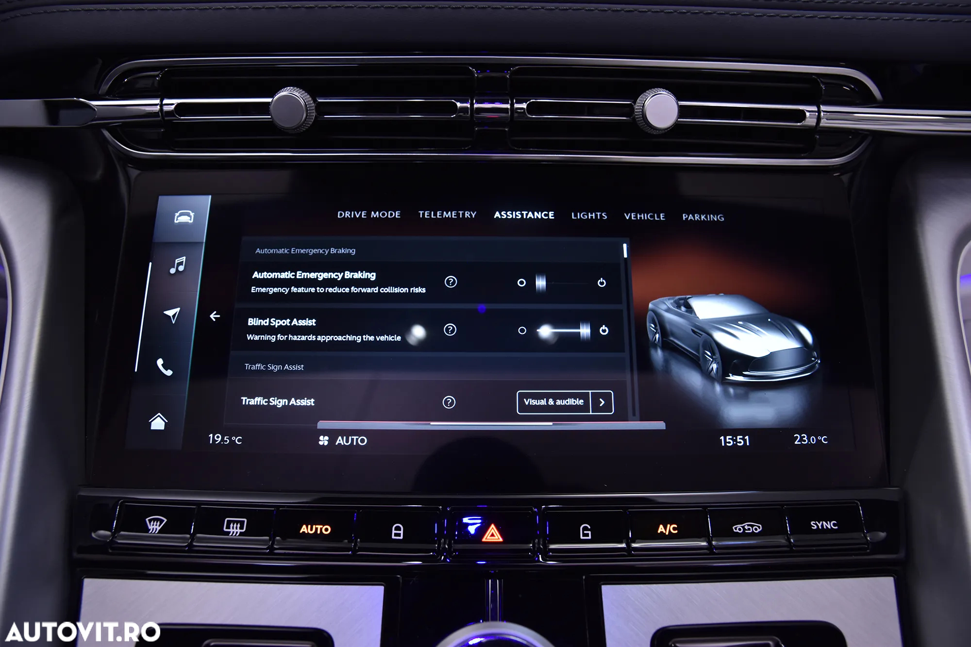 Aston Martin DB12 Volante - 33