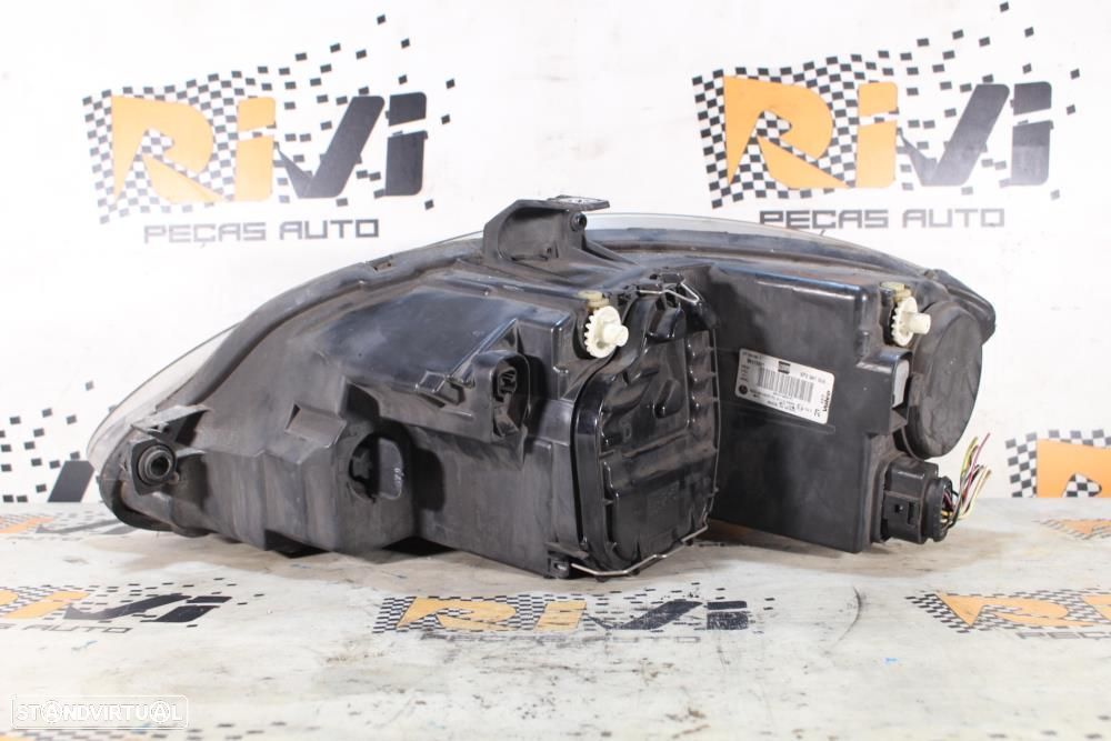 Ótica / Farol Direito Seat Leon (1P1)  5P2941006c / 89315821 / Passage - 5