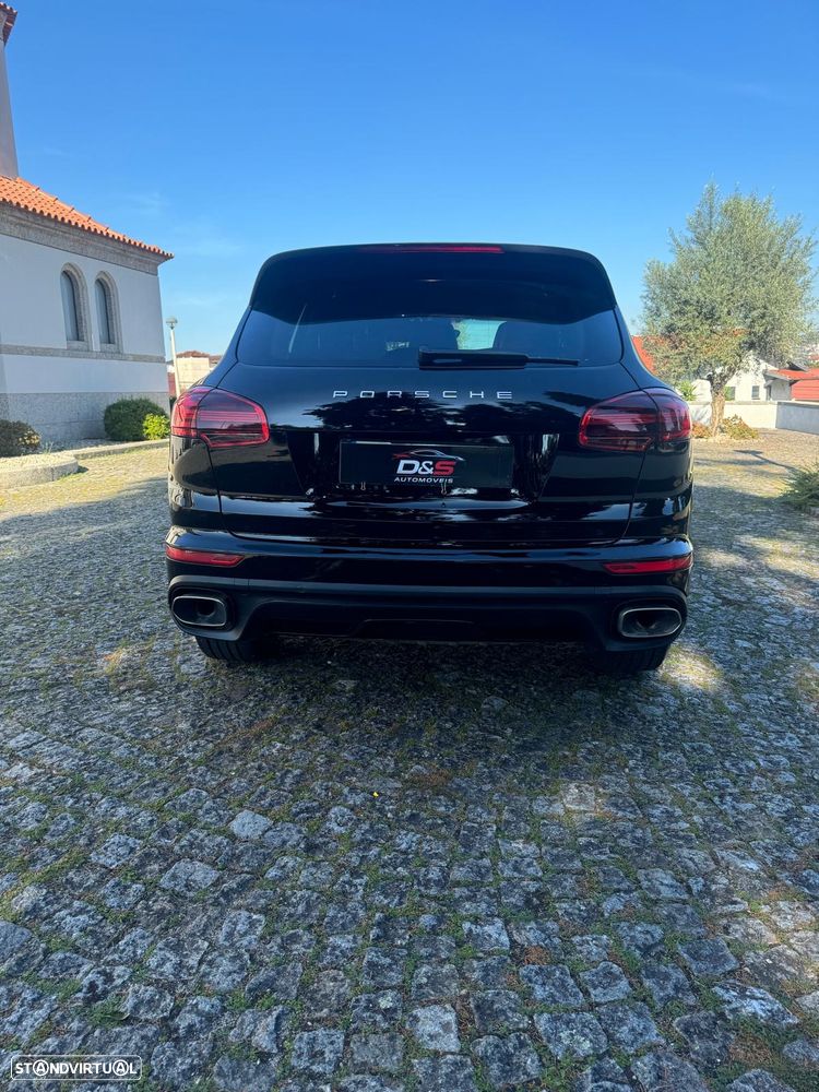 Porsche Cayenne - 7