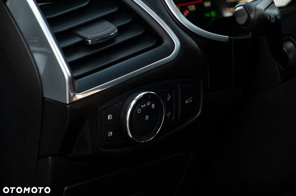 Ford Edge 2.0 TDCi Twin-Turbo 4WD ST-Line - 28