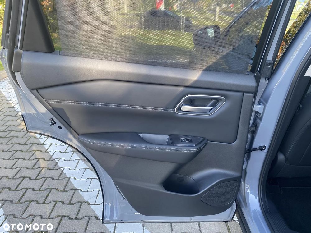 Nissan X-Trail 1.5 VC-T mHEV Tekna 2WD Xtronic - 19