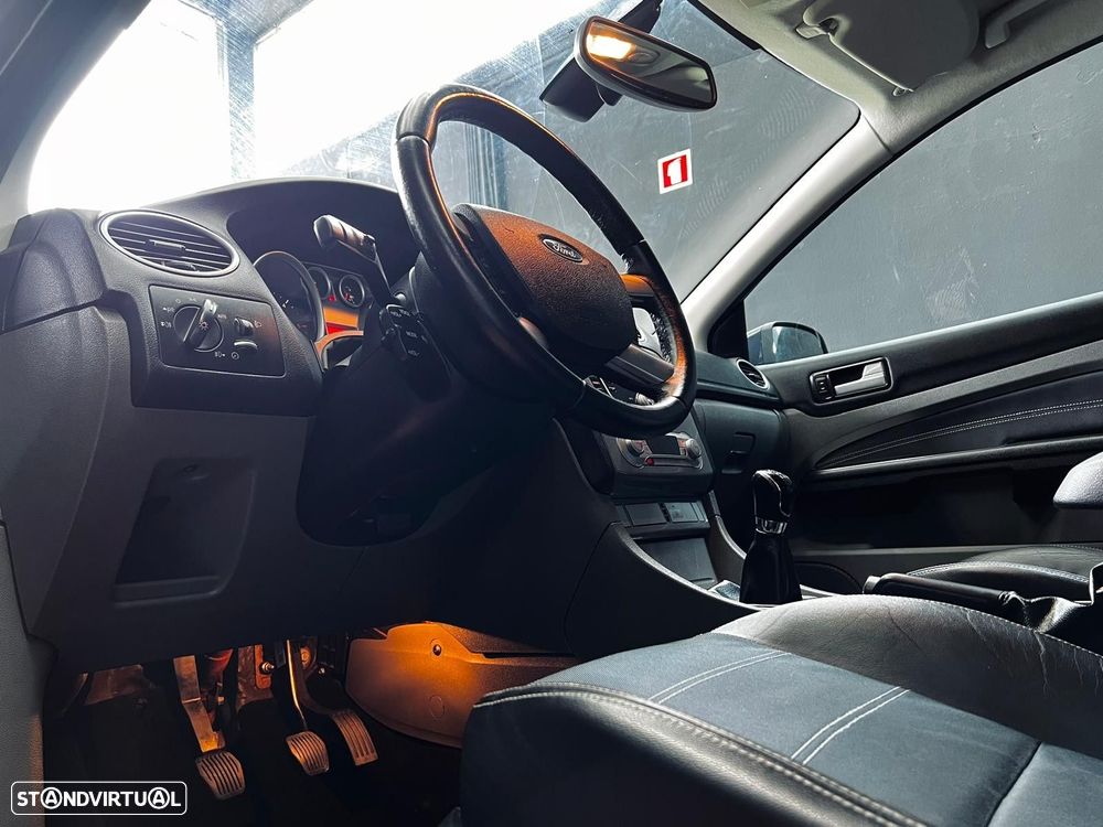 Ford Focus 1.6 TDCi Titanium - 14