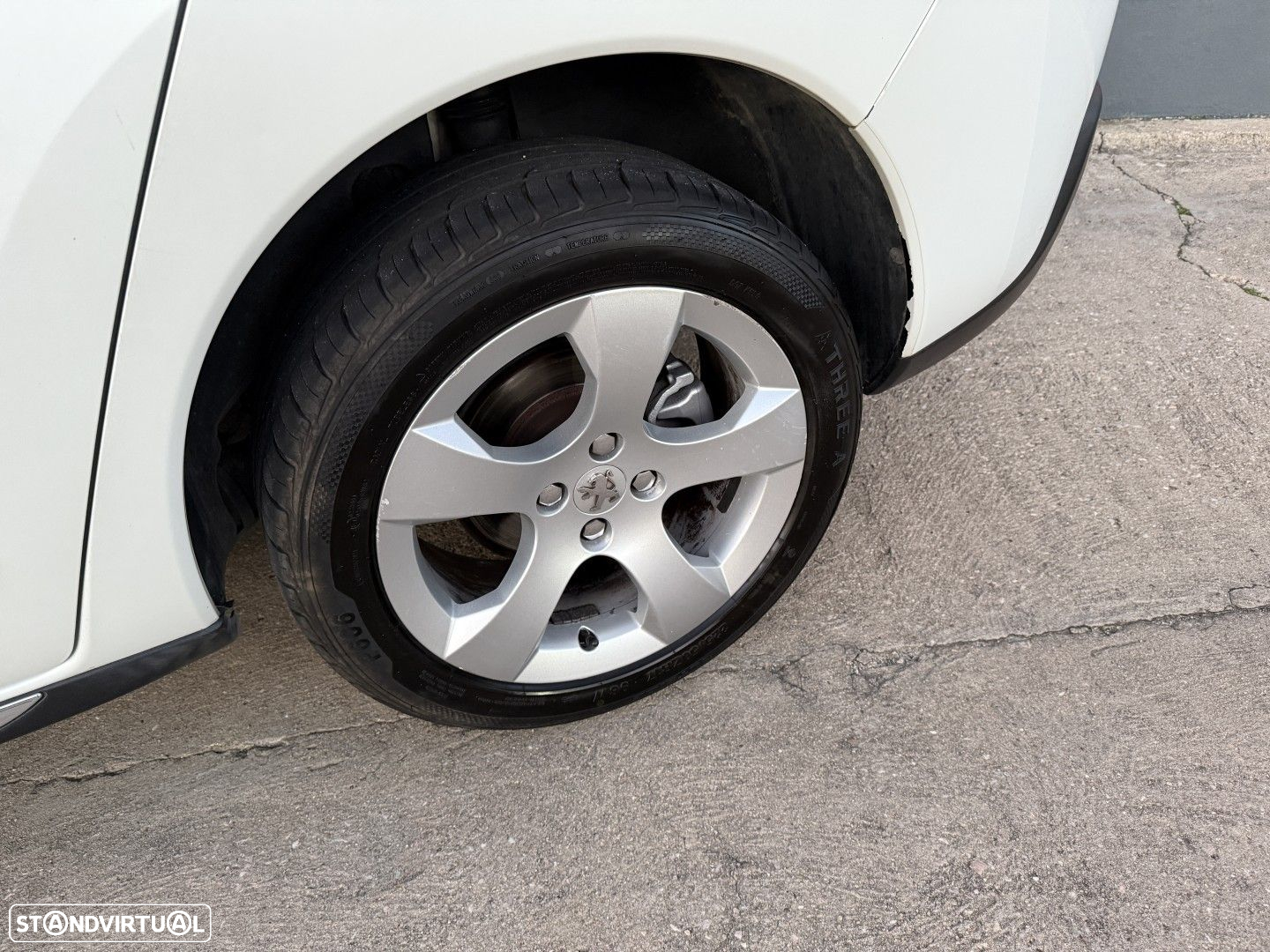 Peugeot 3008 1.6 HDi Premium - 31