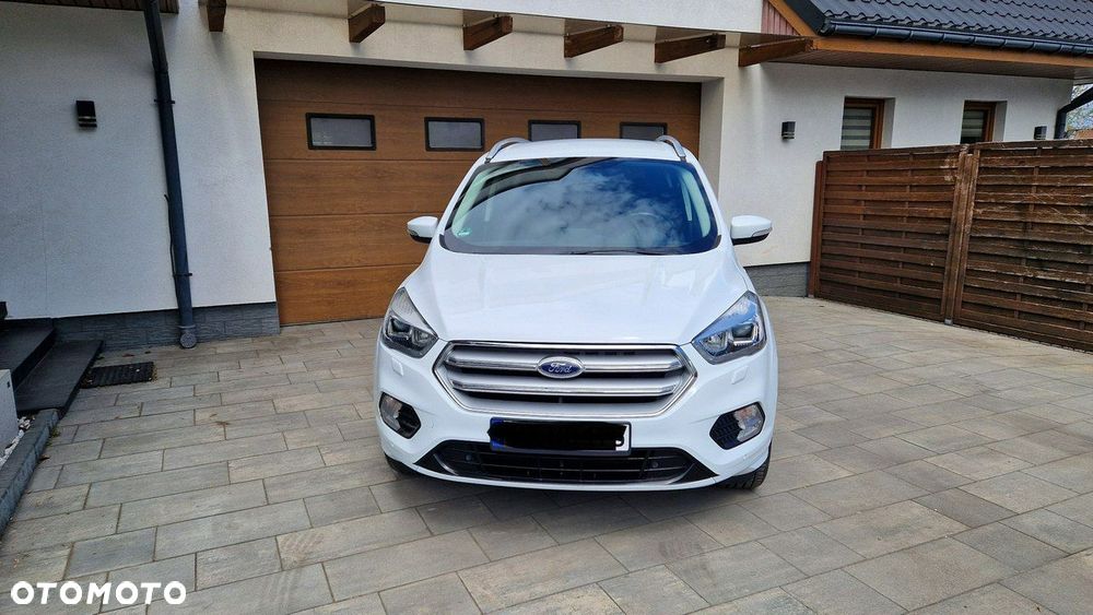 Ford Kuga - 3