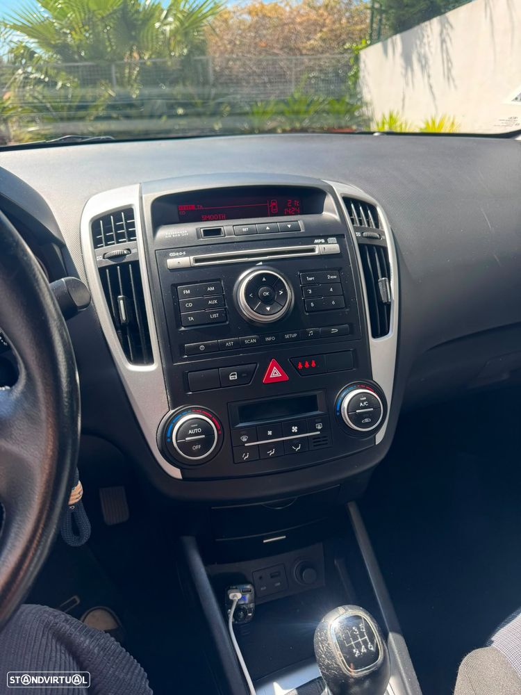 Kia Ceed 1.6 CRDi EX - 10
