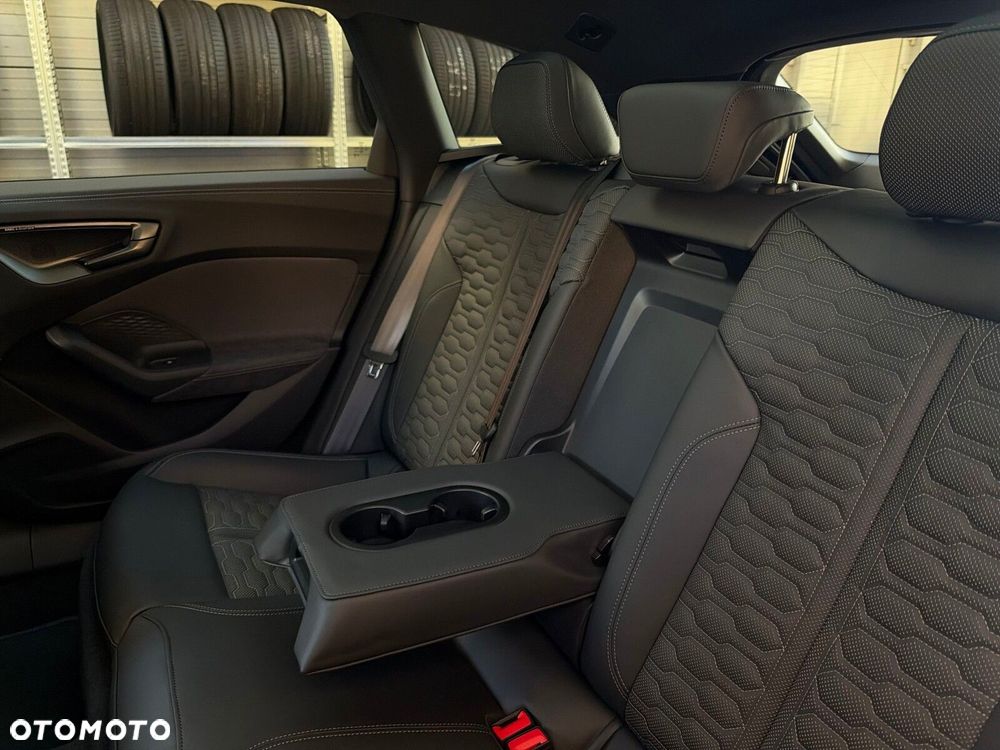 Audi RS5 Avant e-Hybrid 470kW Tiptronic - 17