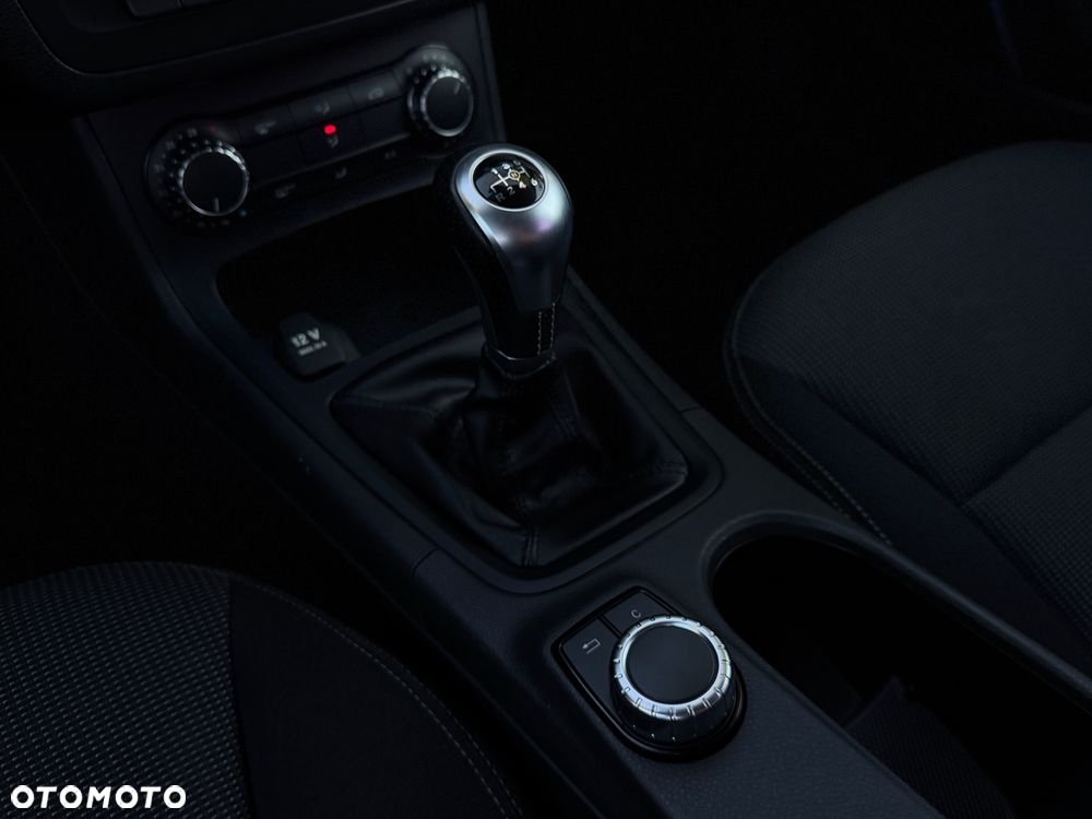Mercedes-Benz Klasa B 180 - 18