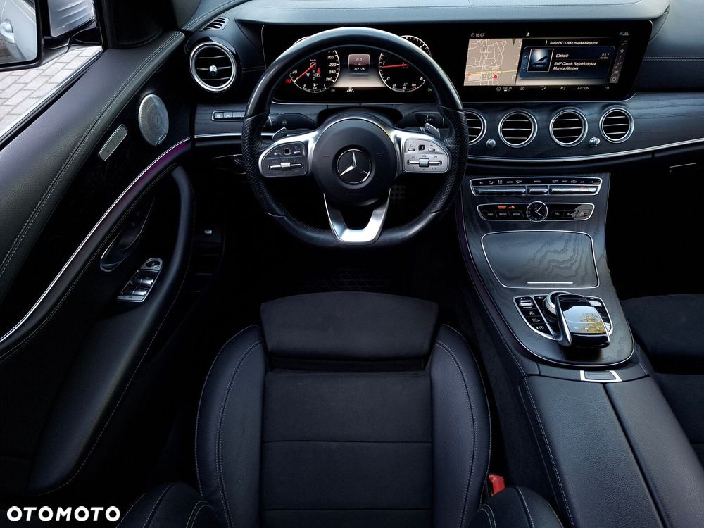 Mercedes-Benz Klasa E 220 d AMG - 17