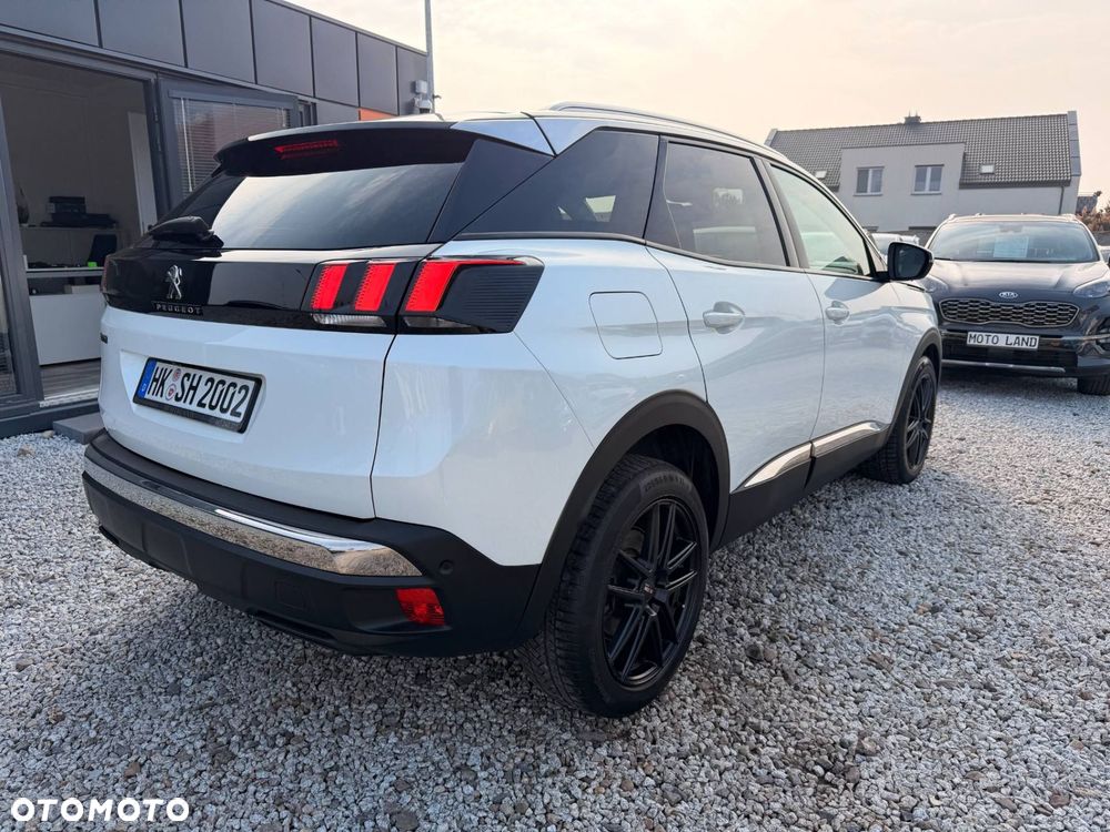 Peugeot 3008 1.2 PureTech Allure S&S - 4