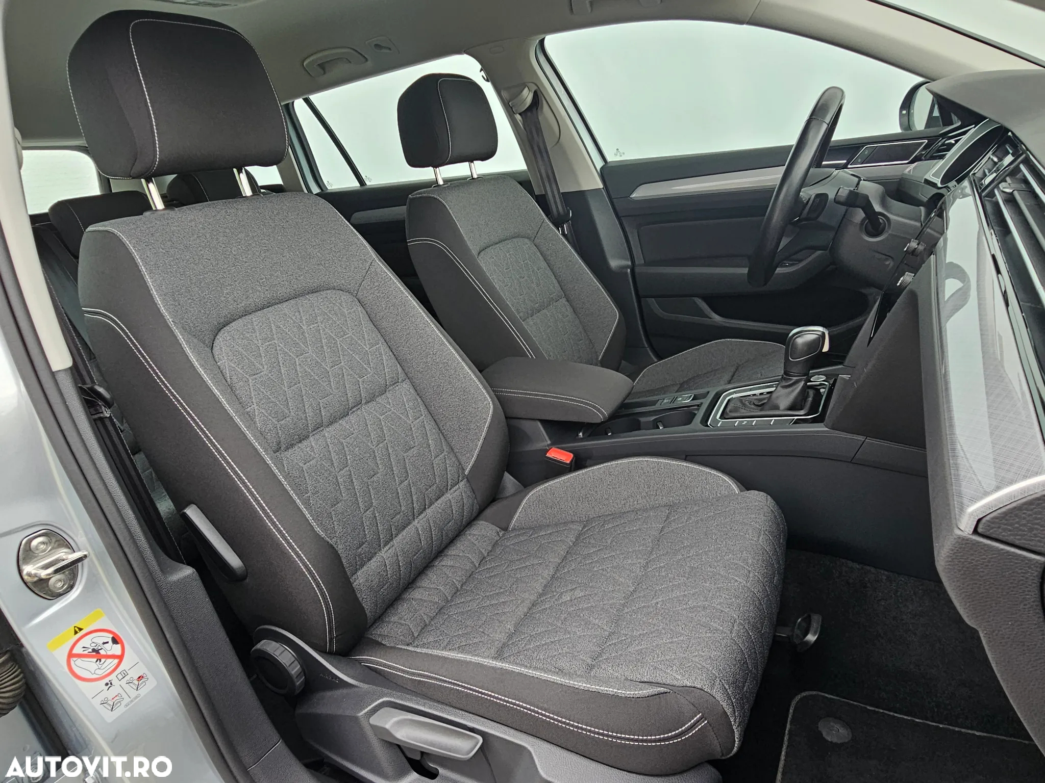 Volkswagen Passat Variant 2.0 TDI DSG Comfortline - 13