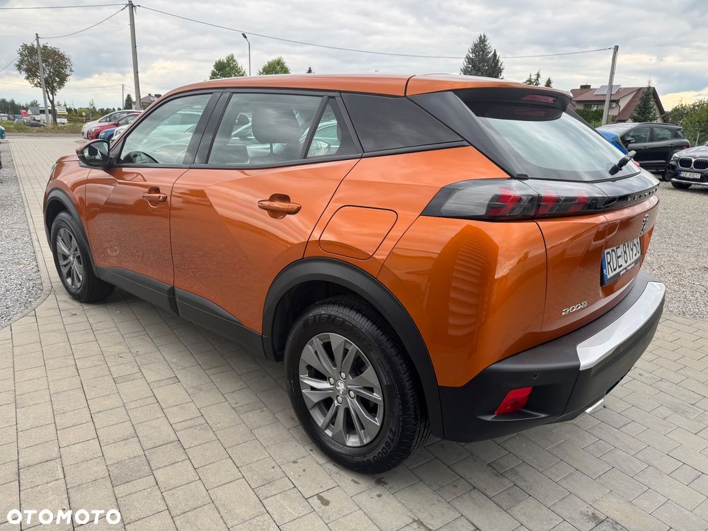Peugeot 2008 1.2 PureTech Active S&S EAT8 - 8