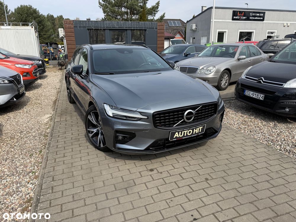 Volvo V60 D3 R-Design - 2