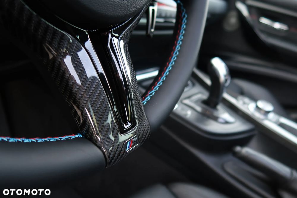 BMW Seria 3 335i xDrive M Sport - 23