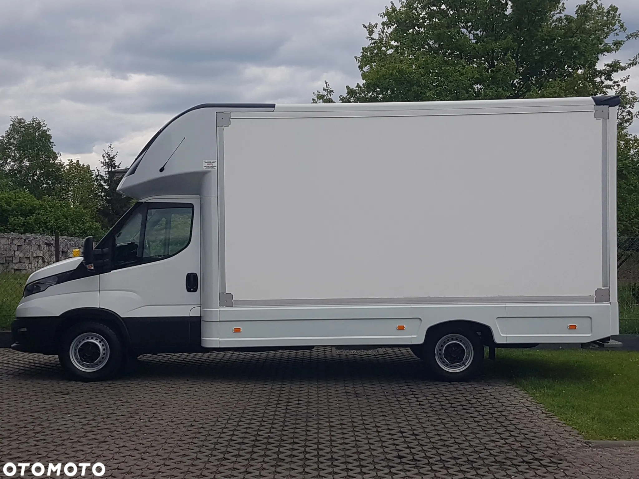 Iveco DAILY KONTENER NISKOPODŁOGOWY 4,43x2,23x2,42 SKLEP FOODTRUCK BAR KLIMA KONIOWÓZ KAMPER - 11