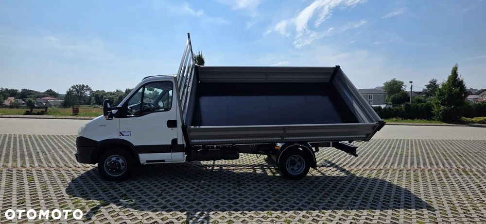 Iveco DAILY - 15