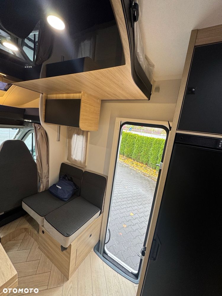 Ford Chausson 798 Titanium Ultimate - 28