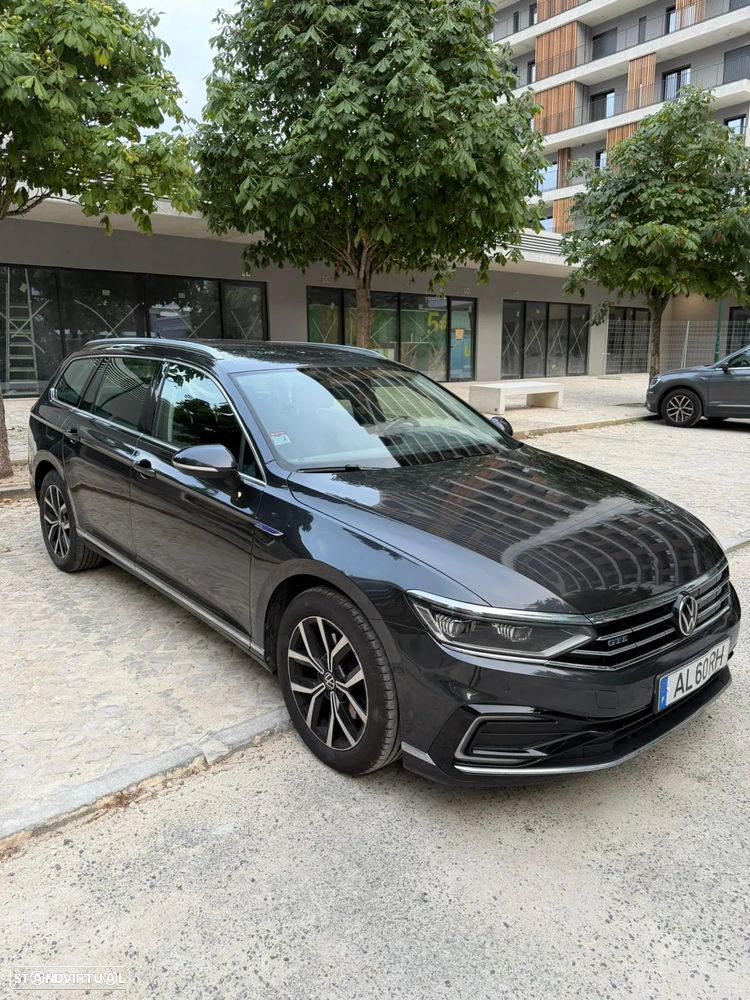 VW Passat Variant - 2