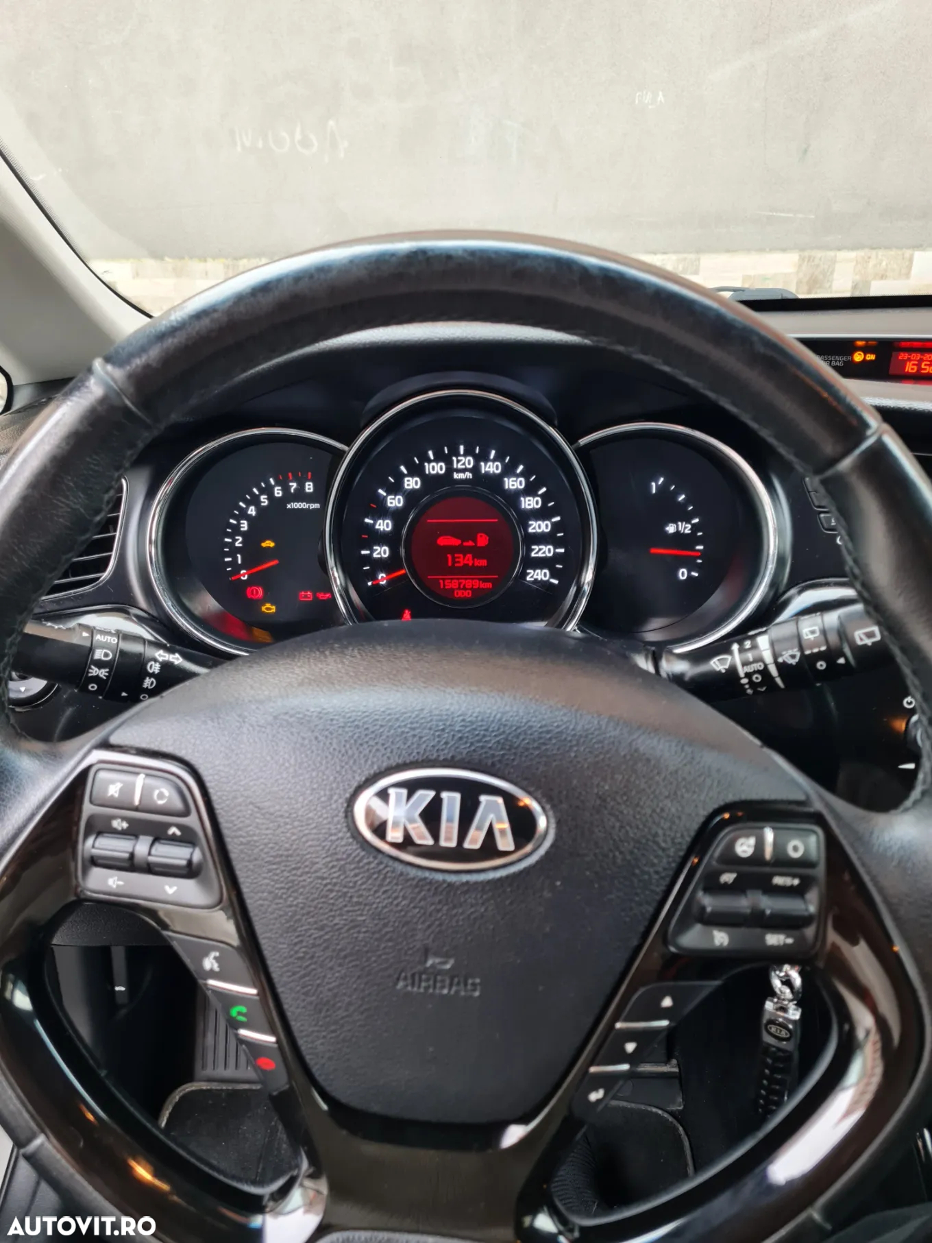 Kia Ceed - 8