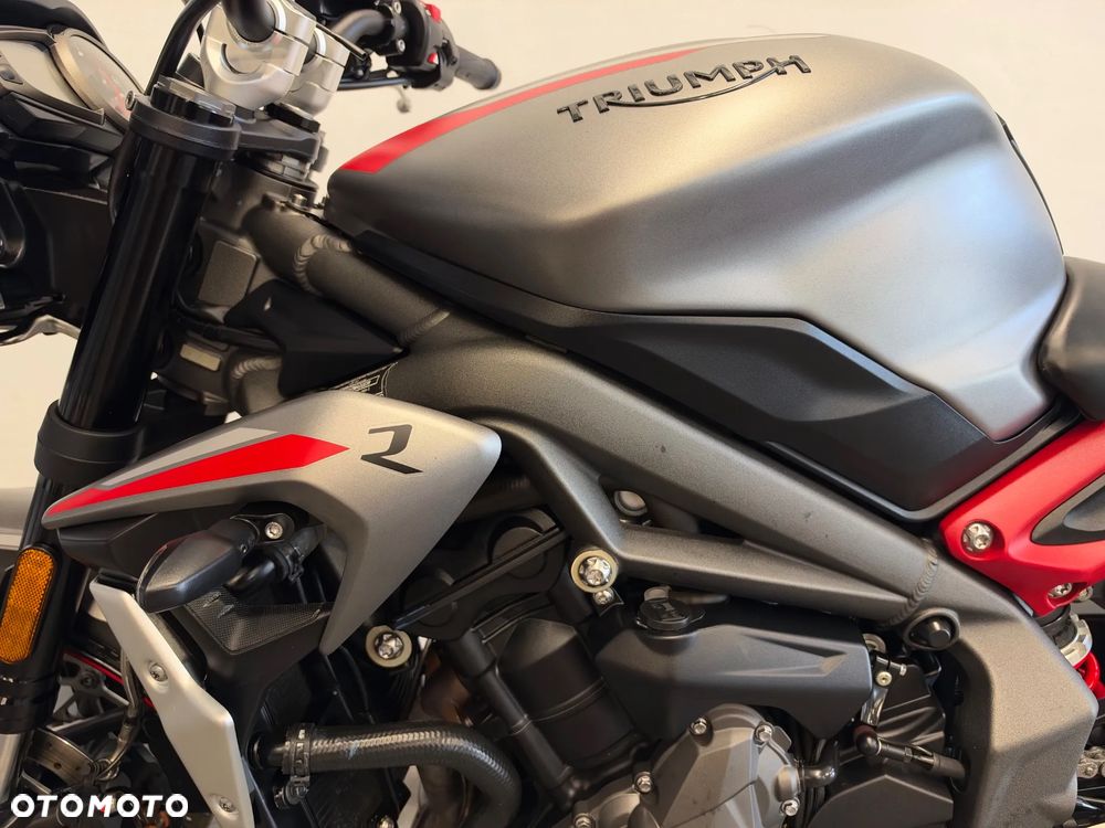 Triumph Speed Triple - 35