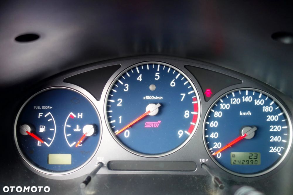Subaru Impreza 2.0 WRX STI - 33