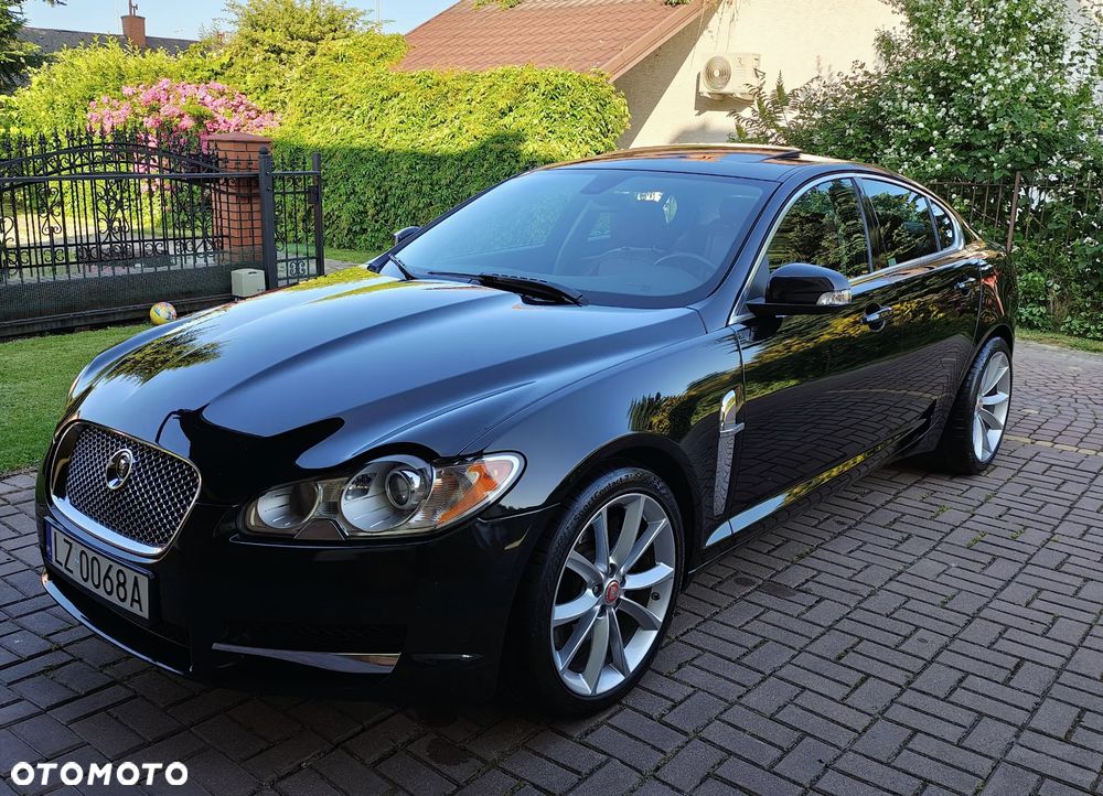 Jaguar XF 4.2 Super V8 - 5