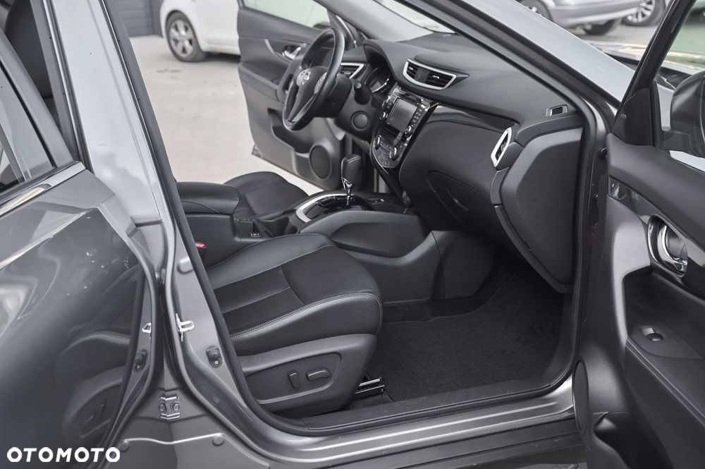 Nissan X-Trail 1.6 DCi Tekna 2WD Xtronic 7os - 17