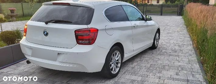 BMW Seria 1 118d Sport Line - 4