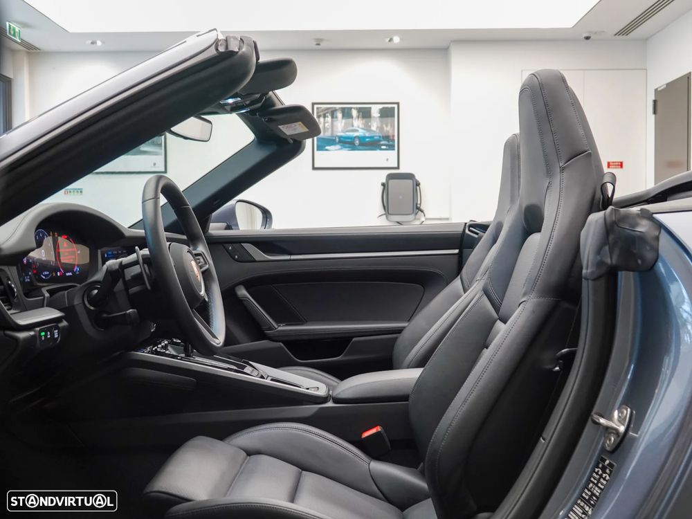 Porsche 911 (992) Carrera - 17