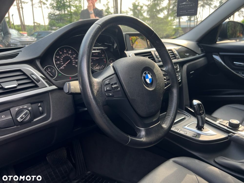 BMW Seria 3 330i xDrive Edition Luxury Line Purity - 22