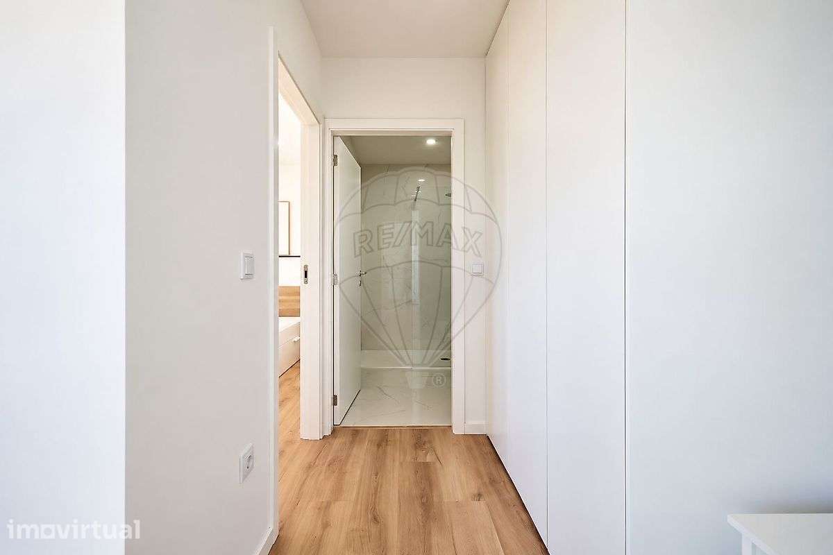 Apartamento T1 para arrendamento - Grande imagem: 2/12