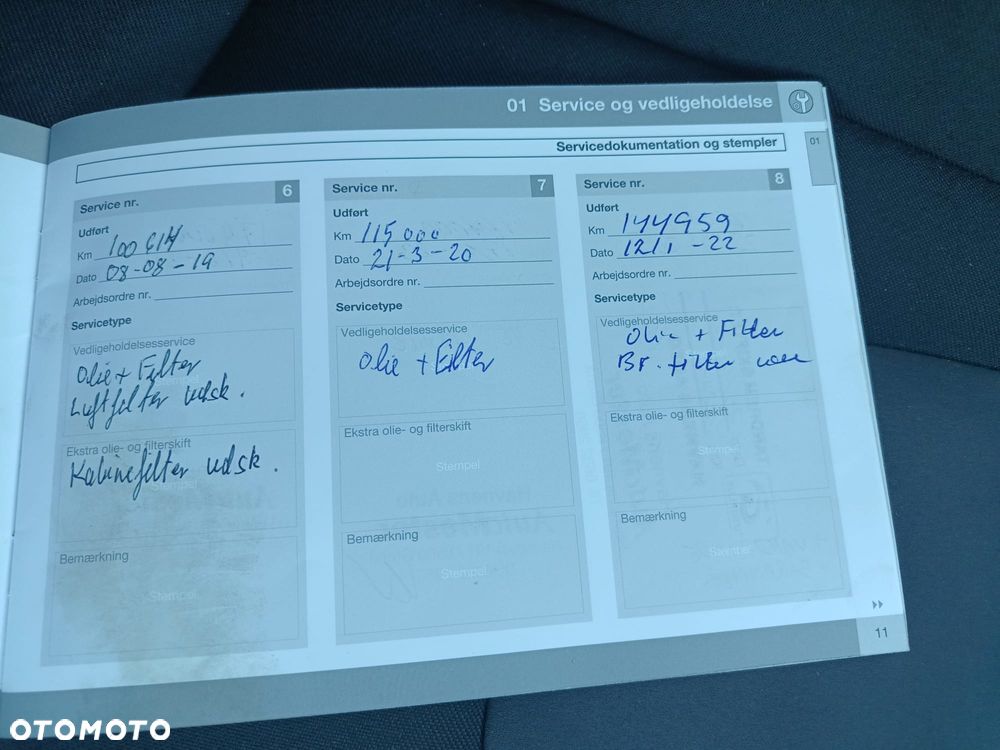 Volvo V40 D4 Momentum - 27