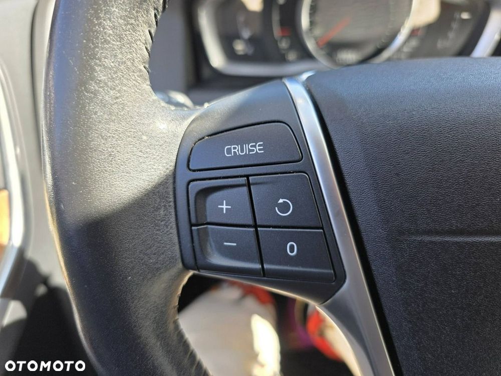 Volvo XC 60 T5 Geartronic Kinetic - 13