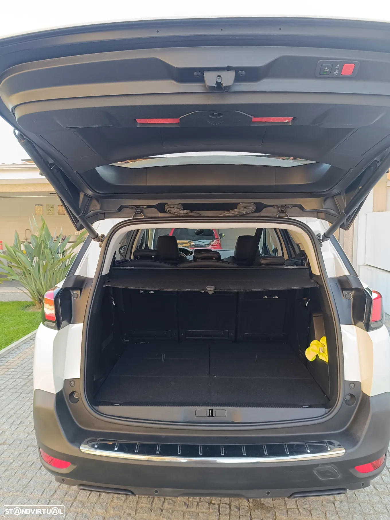 Peugeot 5008 1.5 BlueHDi Allure EAT8 - 10