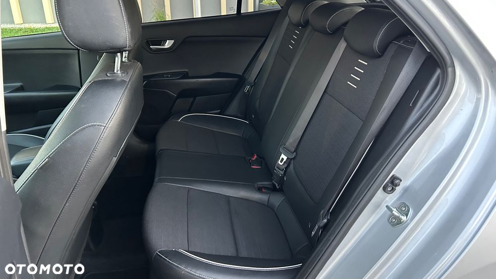 Kia Rio 1.0 T-GDI 120 GT Line - 25