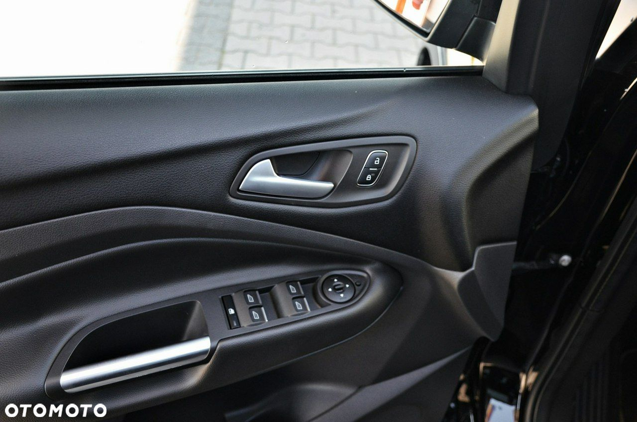Ford Kuga - 20