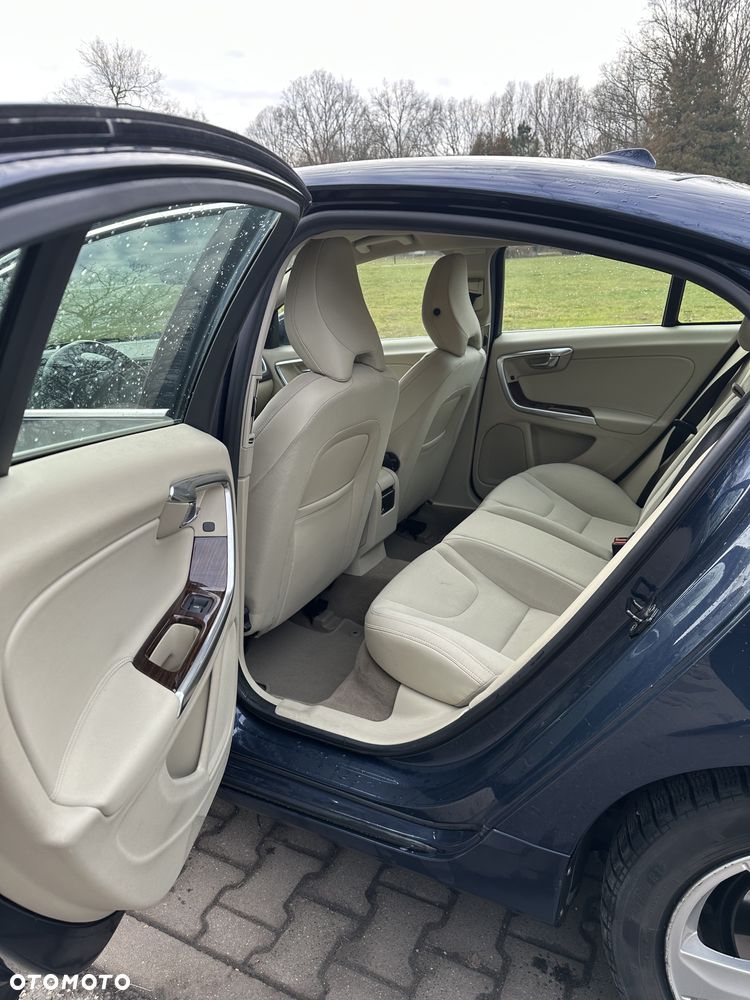 Volvo S60 D3 Geartronic Momentum - 7