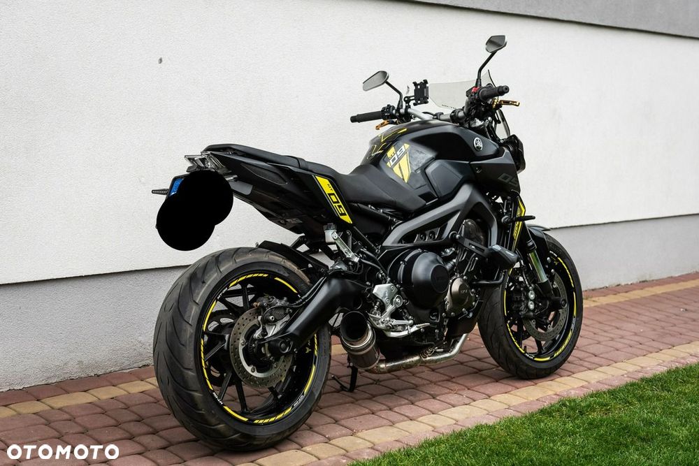 Yamaha MT - 4