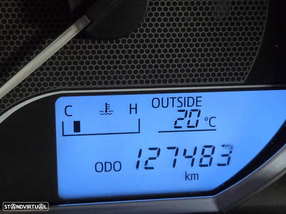 Toyota Auris 1.4 D-4D Comfort+Pack Sport - 8