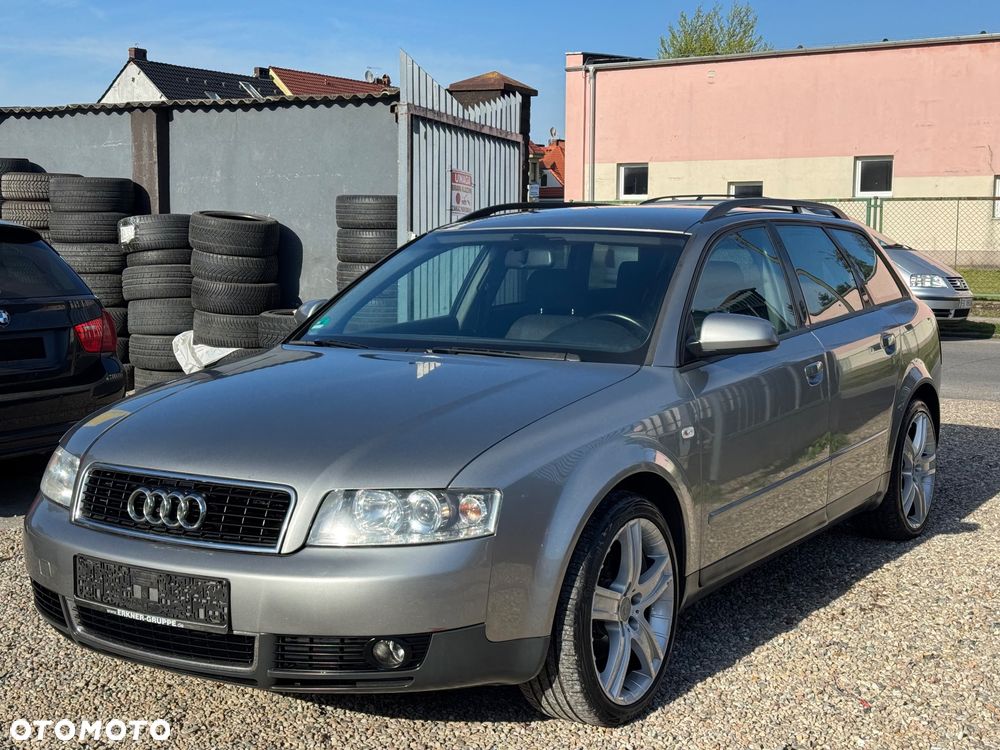 Audi A4 Avant - 1