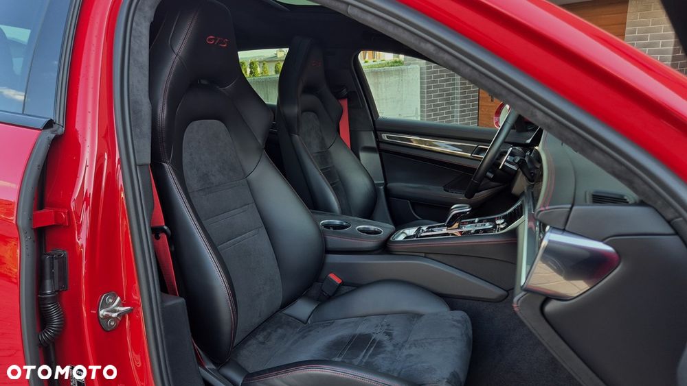 Porsche Panamera - 26