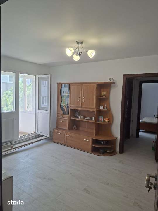Apartament 2 camere, 48 mp, semidecomandat, mobilat si utilat, Brazda — fotografia 1